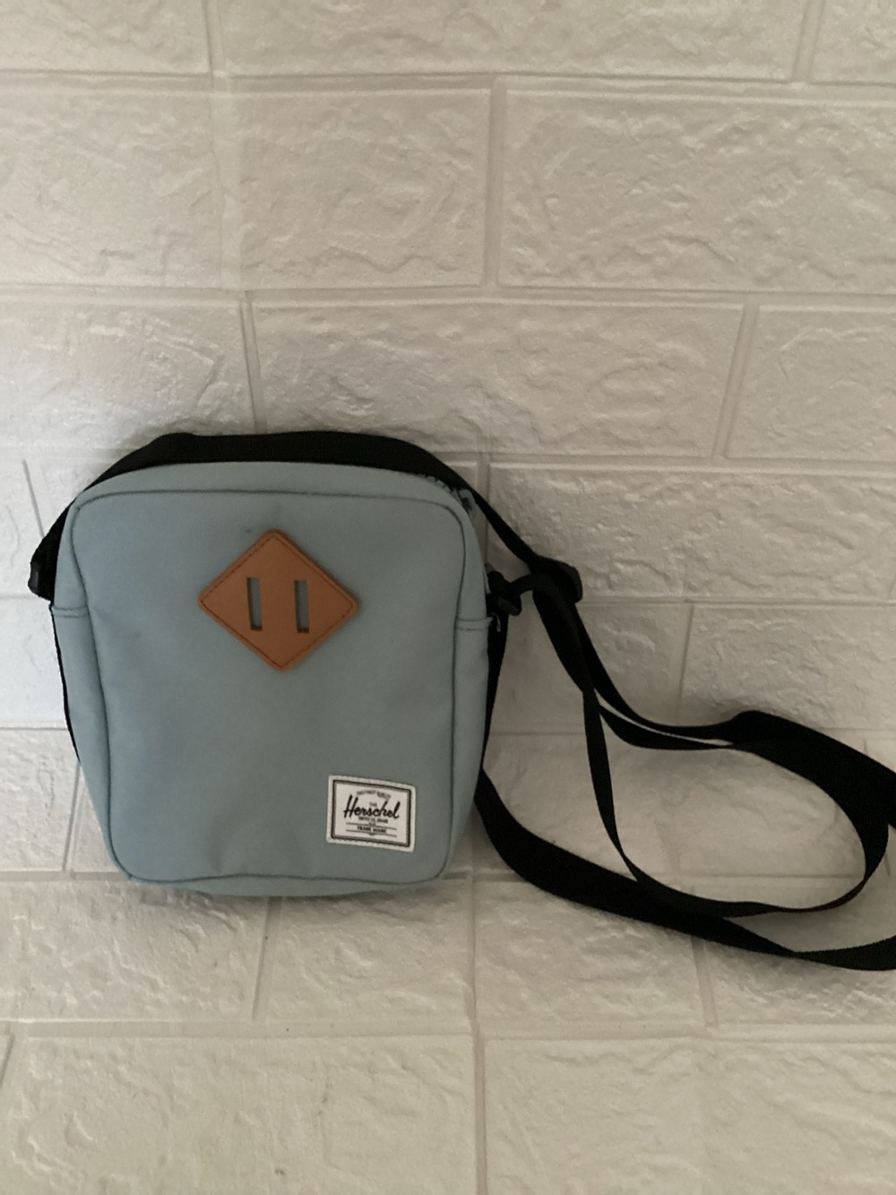 Herschel Heritage Logo Detail Mini Crossbody Bag blue